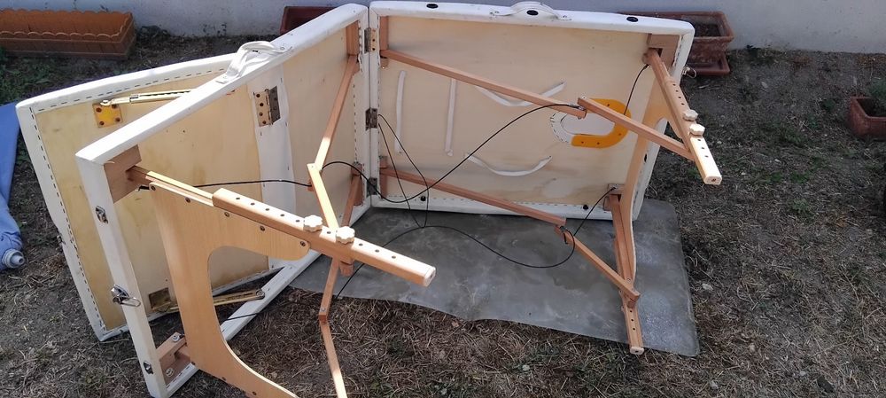 Масажна маса ( згаваема )