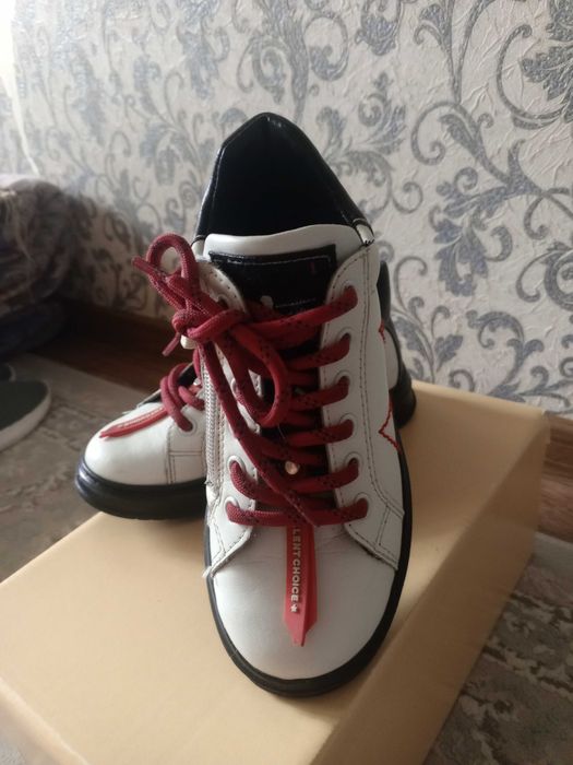 Полуботинки на девочку