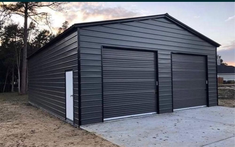 Executam hale metalice acept auto la schimb