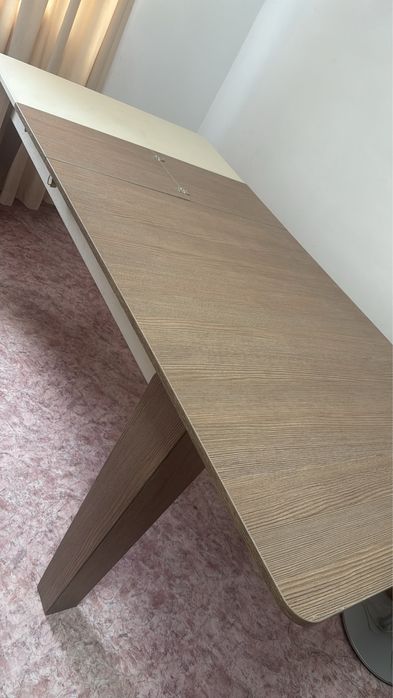 Продам раздвижной стол