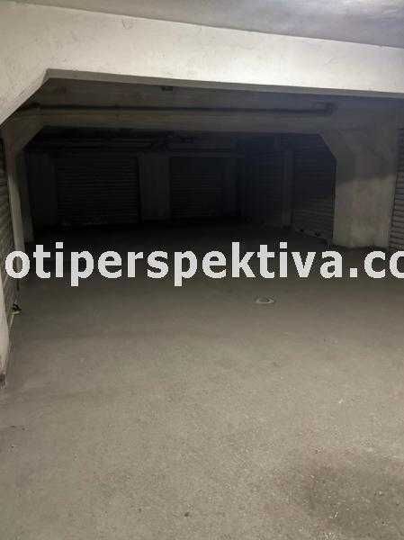 Продава се Гараж / Паркомясто в Пловдив, Център - 21 кв.м за 1213 €/кв.м - Снимка #1