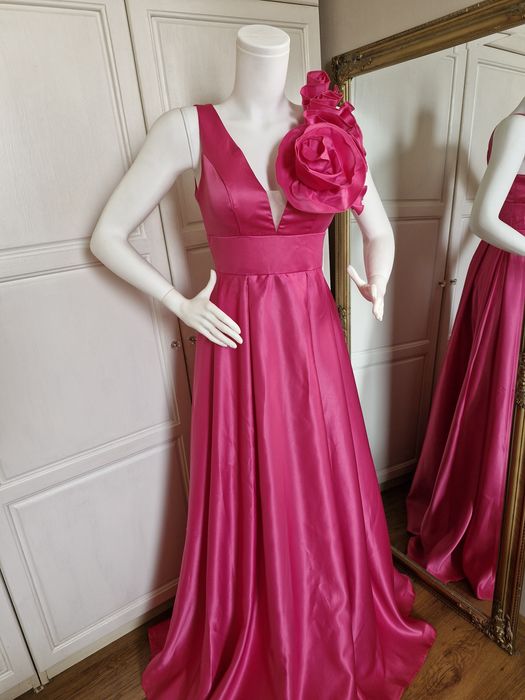 Нова дамска официална дълга рокля бална