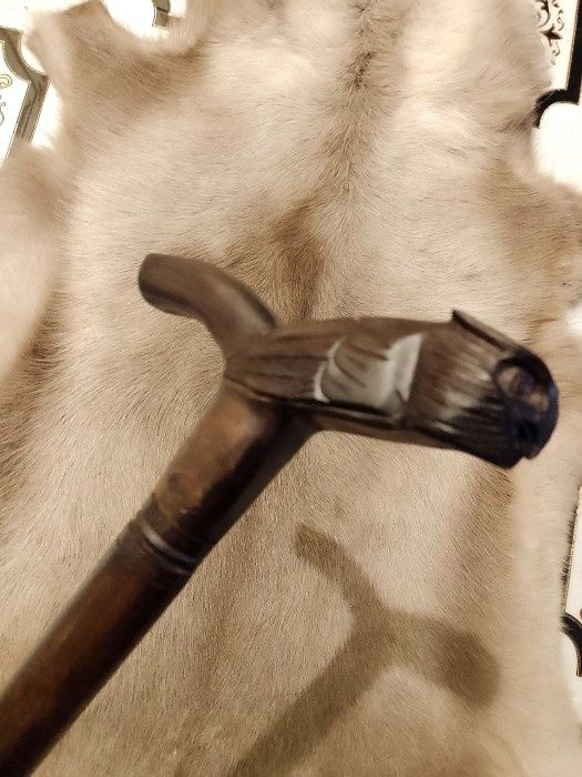 Baston antic lucrat integral manual cap de bufnita stare excelenta, pi