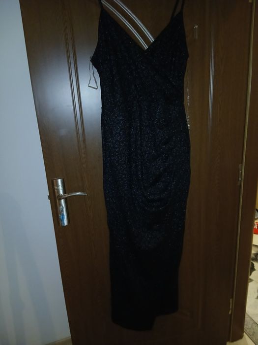 Официални роклии