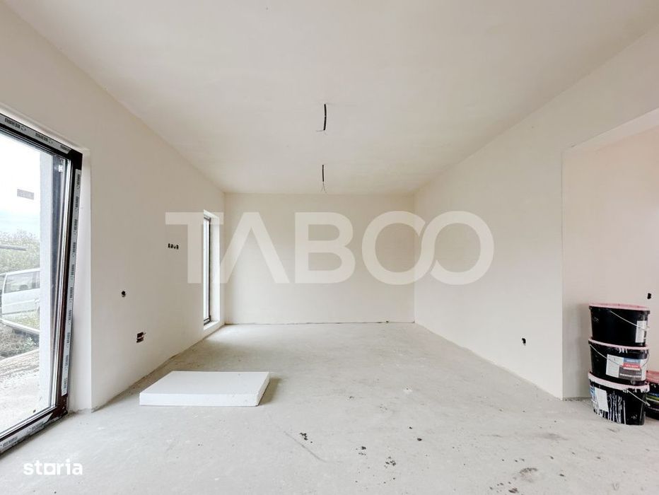 Casa de vanzare cu 4 camere in Floresti zona Muzeul Apei tip duplex