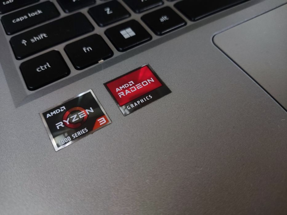 Noutbuk Acer Aspire 3