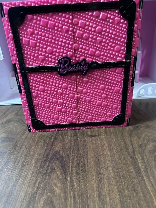 Гардероб для барби