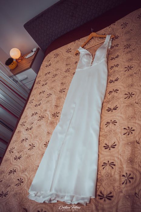 Vand rochie de mireasa