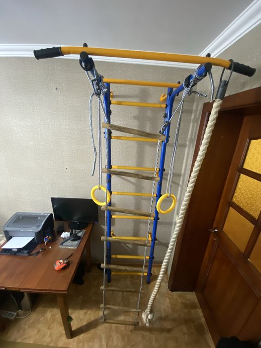 Продам шведская стенка