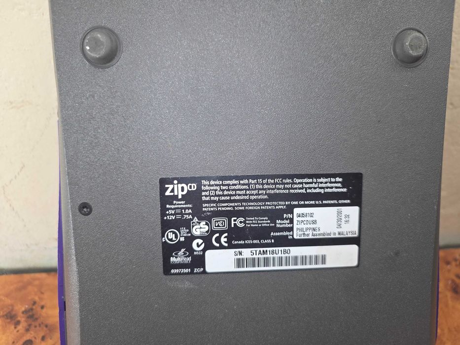 Iomega ZIP CD 650 Drive zipcdusb