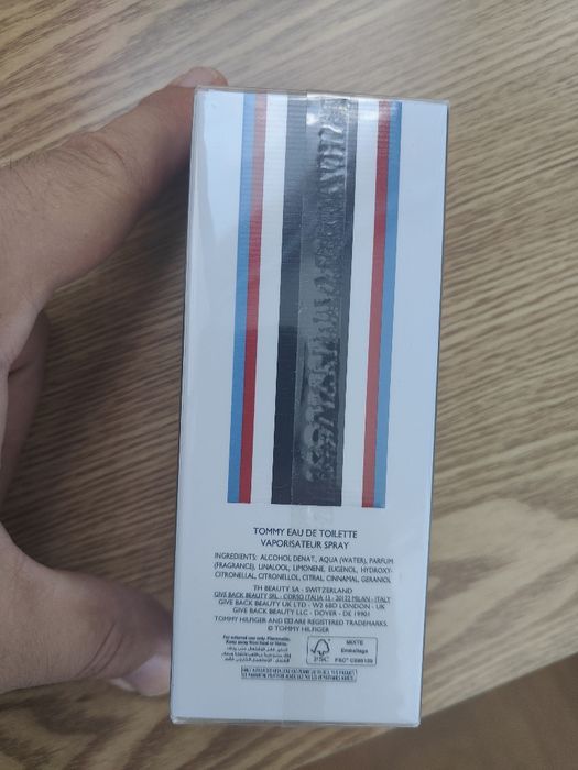 Apa de toaleta Tommy Hilfiger Sigilat