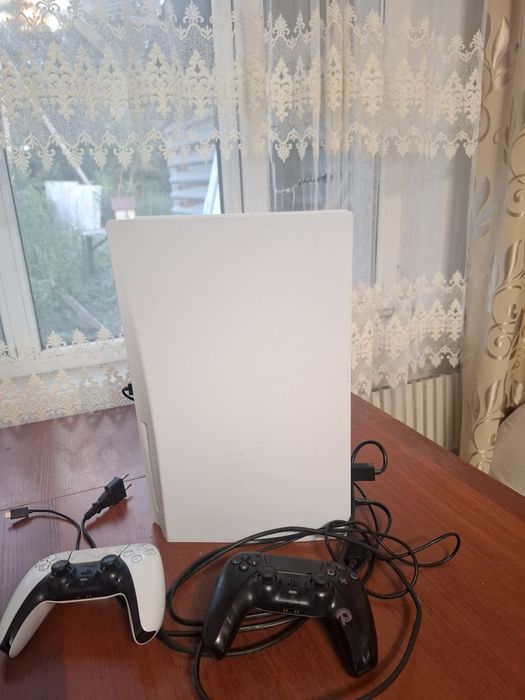 Продам ps 5 (плэстейшн)