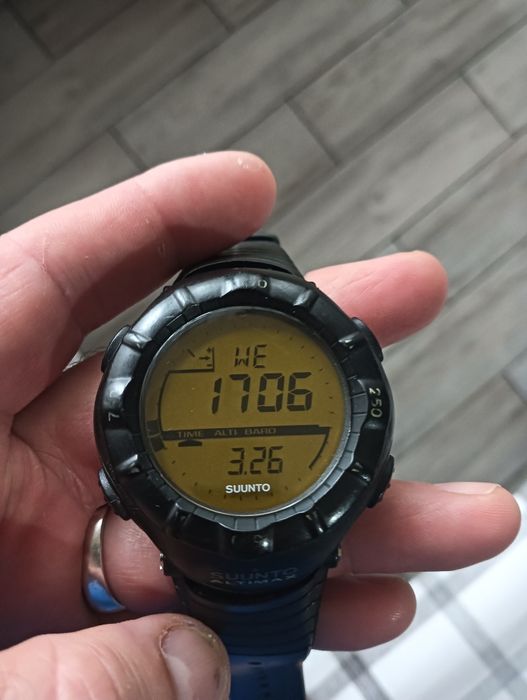 Vând ceasuri casio.