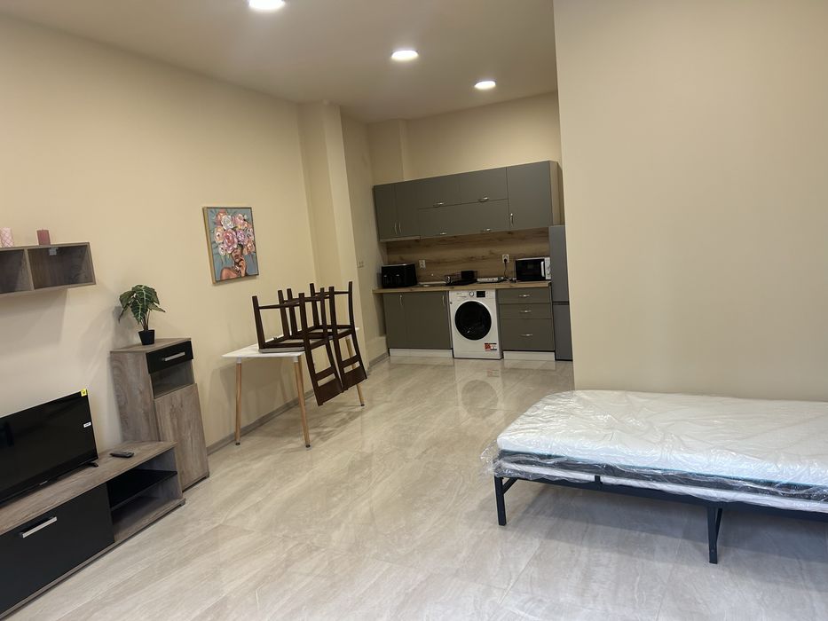 Дава се под наем Едностаен апартамент в София, Банишора - 40 кв.м за 548.25 € - Снимка #1