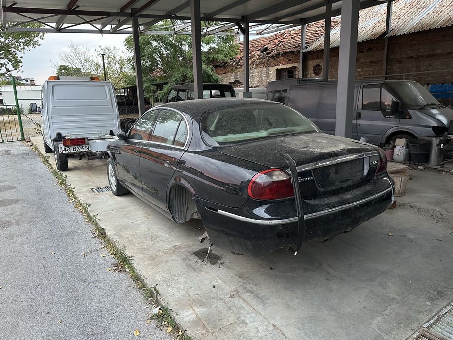 Jaguar S-type на части (без двигател)