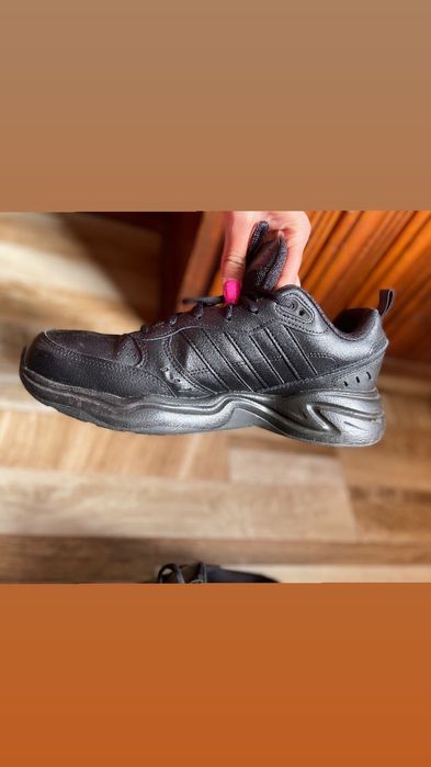 Мъжки обувки Adidas -високии кецове и маратонки