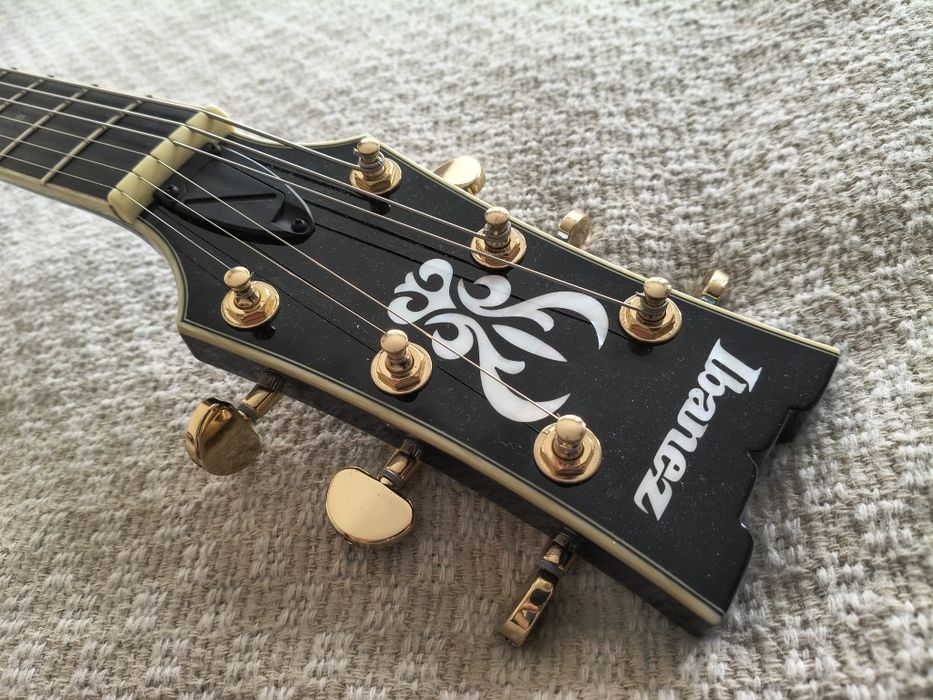 Ел. китара IBANEZ amh 90