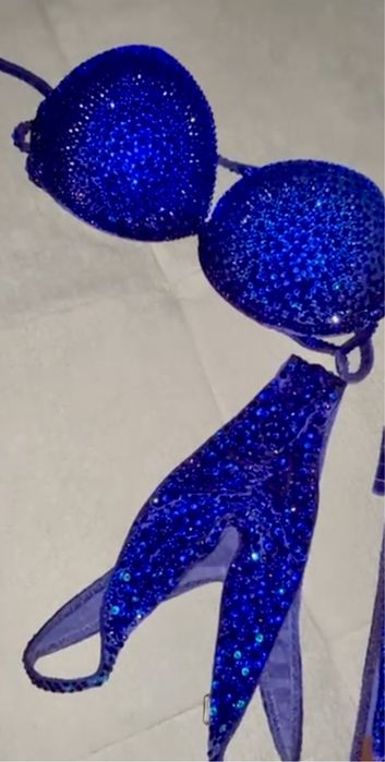 Продам фитнес купальник