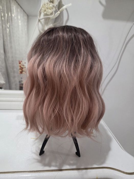 Продам парик женский