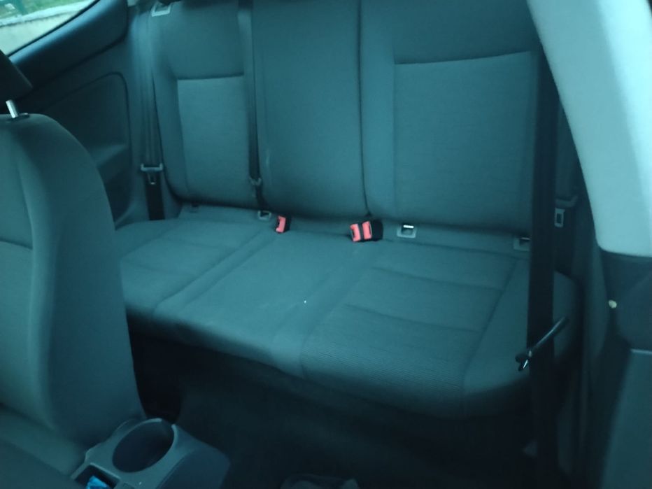 Vând Volkswagen Golf 5