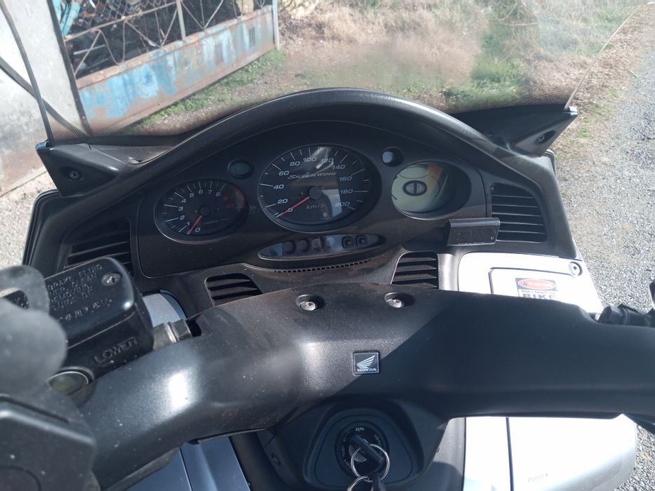Honda silver wing 600