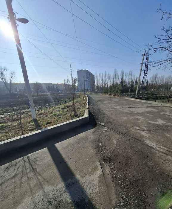 Хасанбой 6сот земля вдоль бетонки угловой
