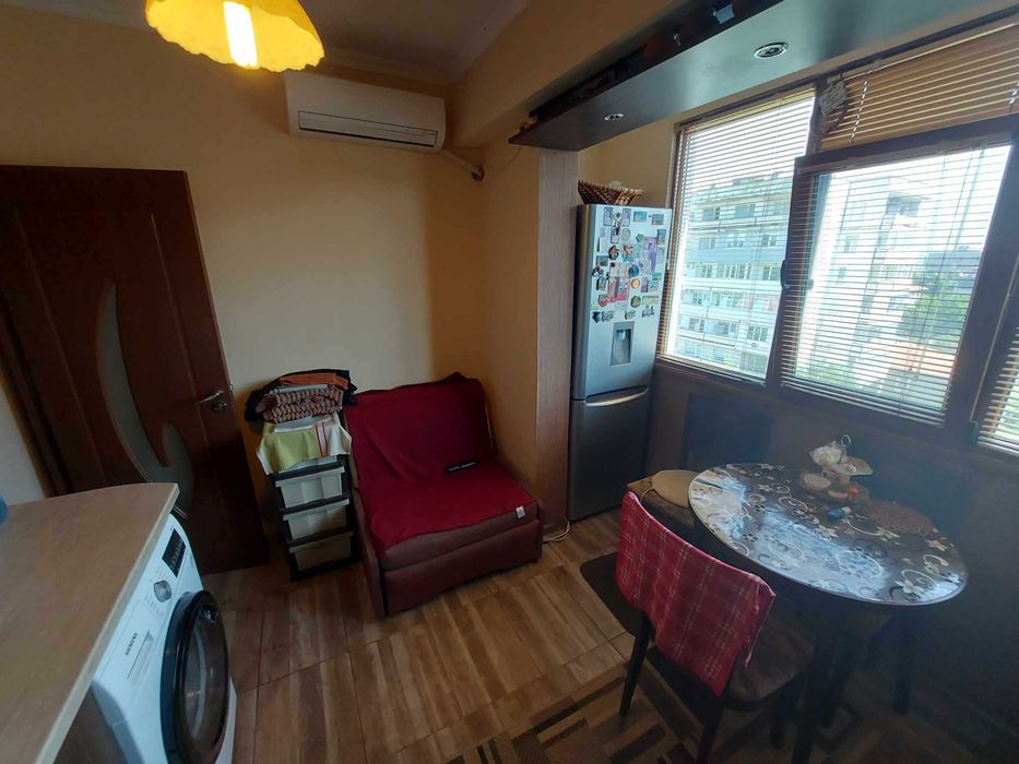 Продава се Двустаен апартамент в Търговище, Вароша - 60 кв.м за 1343 €/кв.м - Снимка #2