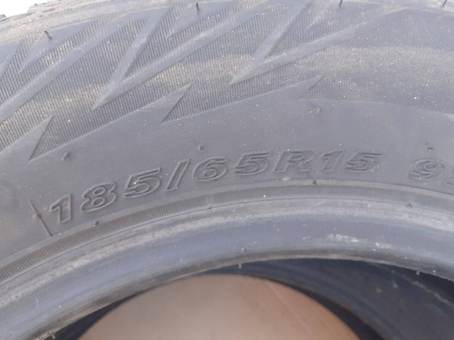 Шины   шипованые   185. 65. р15.