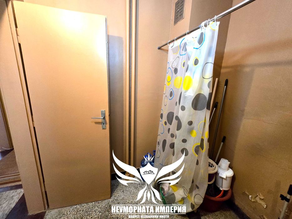 Продавам тристаен апартамент с площ от 62кв.м. на  8 етаж в гр.Асеновград кв.Запад