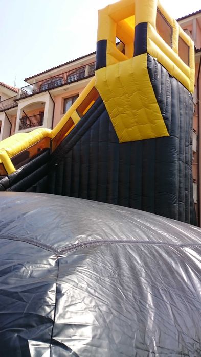 Надуваем атракцион/ Батут за възрастни/ BIG AIR BAG