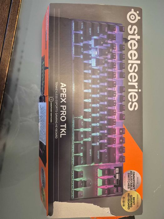 Клавиатура Steelseries Apex pro TKL Gen 3 в перфектно състояние