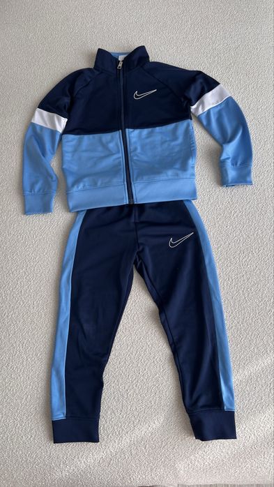 Спортивный костюм детский Nike! Оригинал! 4-5 лет
