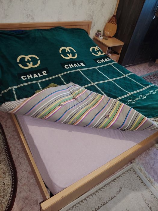 Продам тахту срочно!