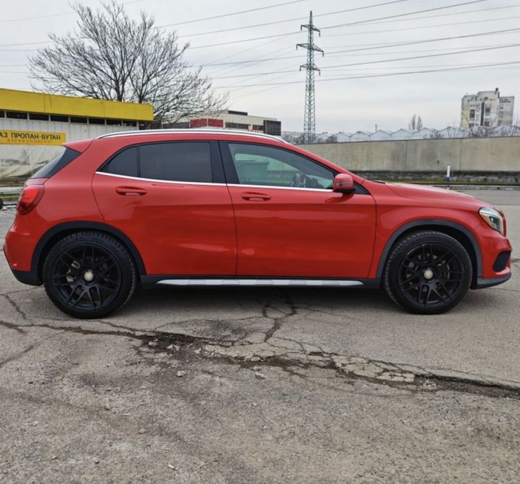 Mercedes-Benz GLA 250