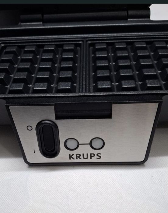 Гофретник Krups FDK 251, 850W за белгийски гофрети