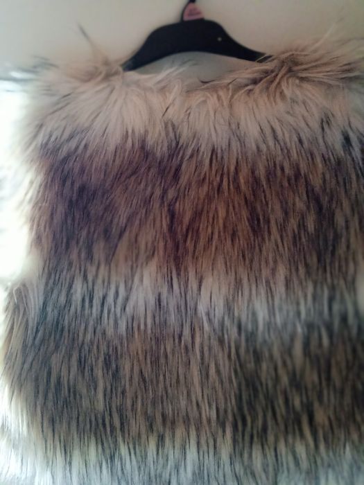 Елек от еко кожа за тинейджъри