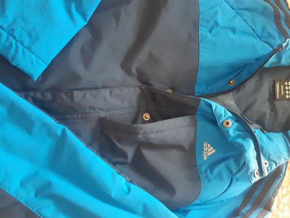 Adidas преходно мъжко яке.