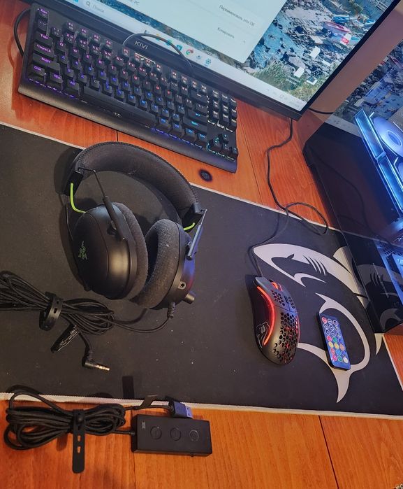 Мощен гейминг компютър Ryzen 5 5600 / RX 6600 XT + пълен комплект