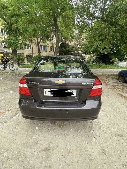 Нексия 3  автомат 2017 срочно сотилади