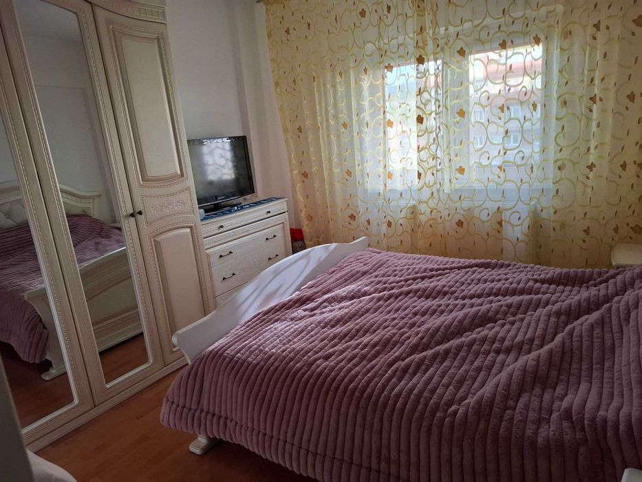 Vand apartament 2 camere