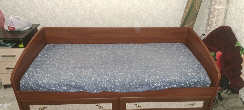 Продам большой диван