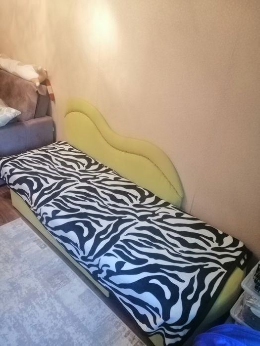 Диван детский б/у