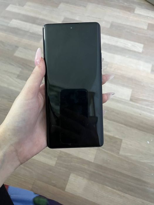 Продаю срочно Redmi Note 14 pro