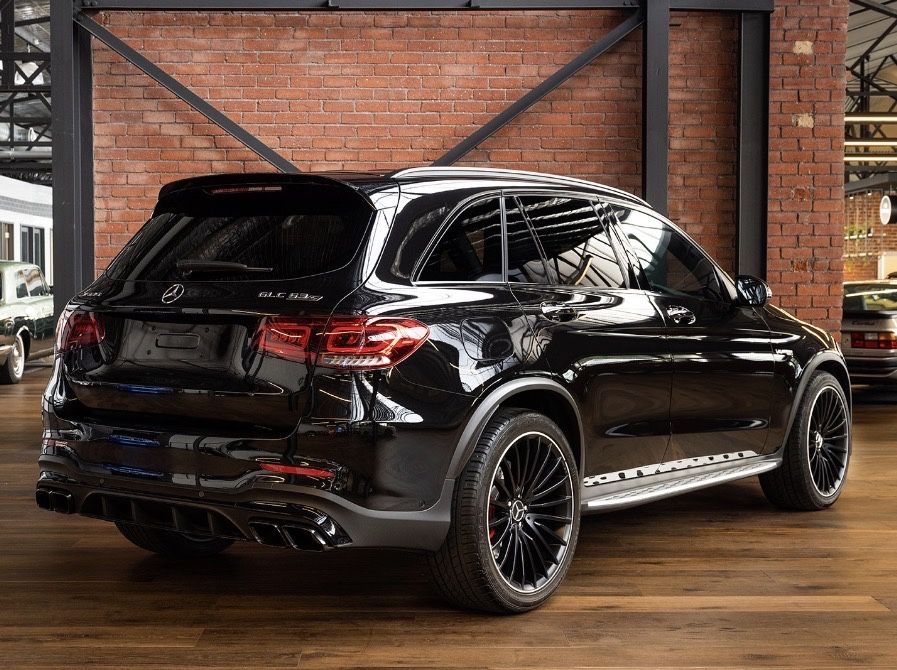 In stoc! Pachet Exterior Complet cu faruri si stopuri compatibil cu Mercedes GLC-Class X253 SUV (2015-2019) in GLC 63 AMG facelift black edition 2020+