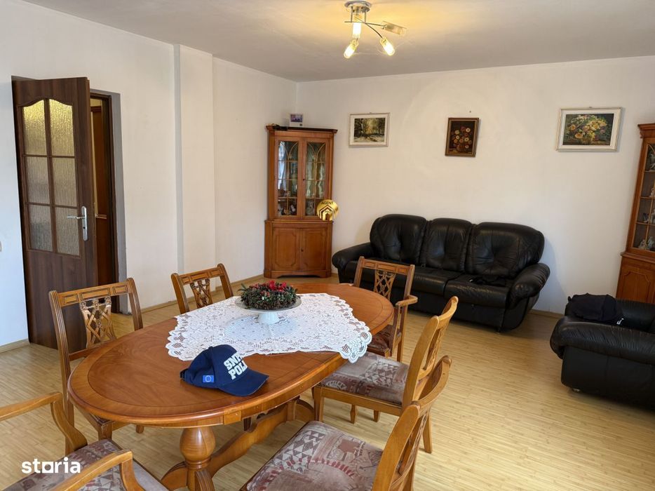 Casa de vanzare – 2 apartamente individuale | 6 camere | Strada Rah