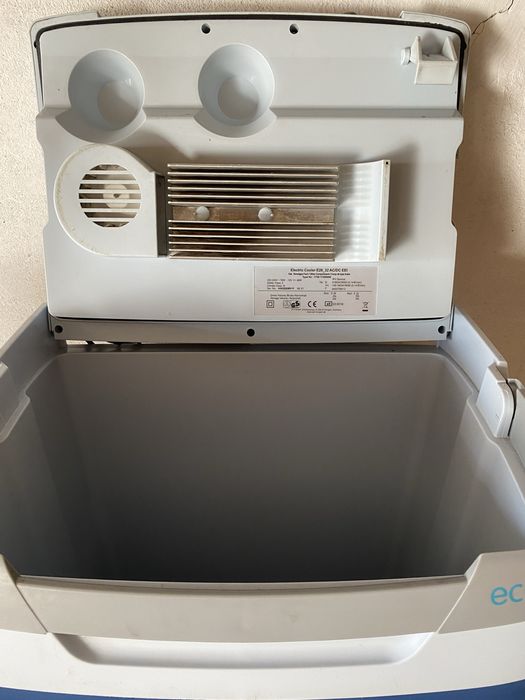 Автомобильный холодильник Ezetil