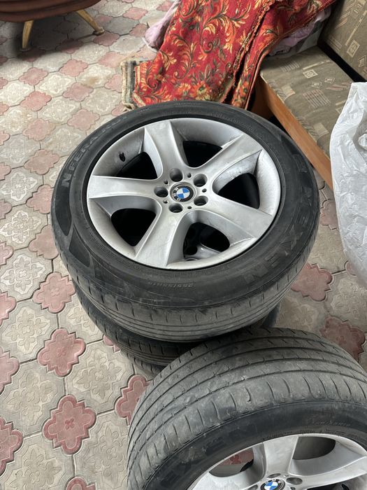 Продам диски с резиной r19