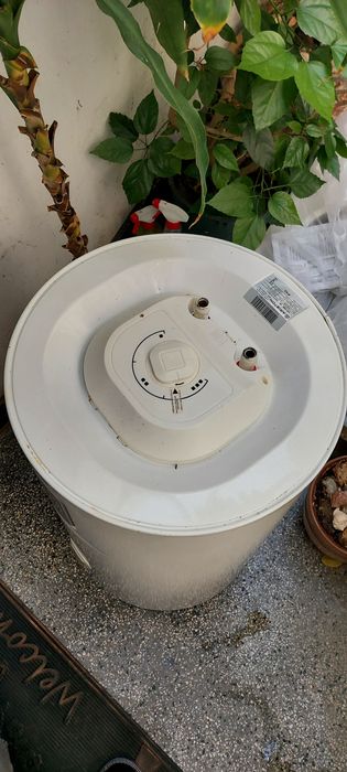 Бойлер Ariston 80l