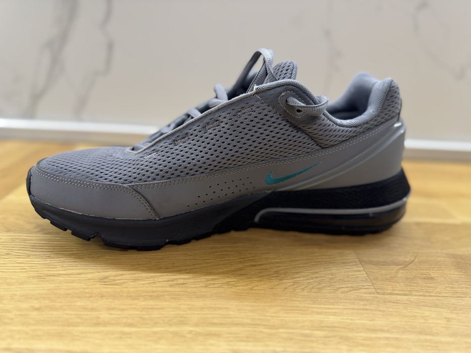 Мъжки маратонки NIKE AIR MAX PULSE 47 номер