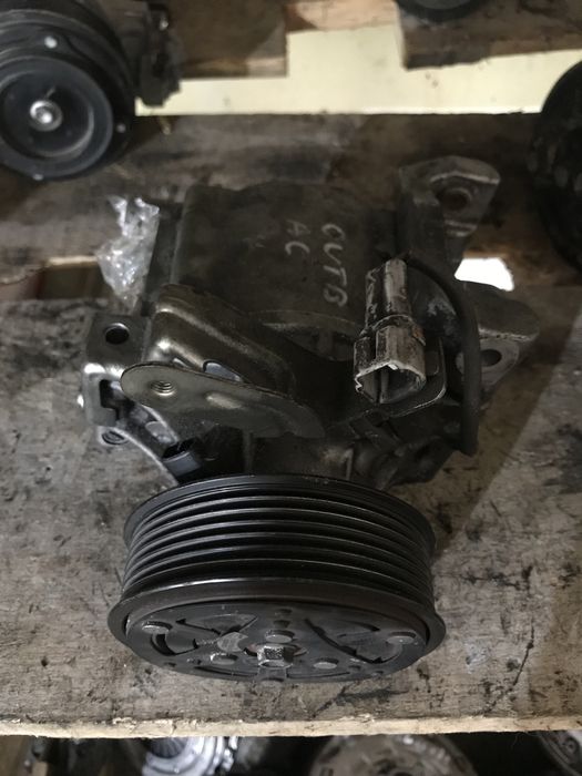 Компресор климатик субару 2.0Д subaru 2.0D